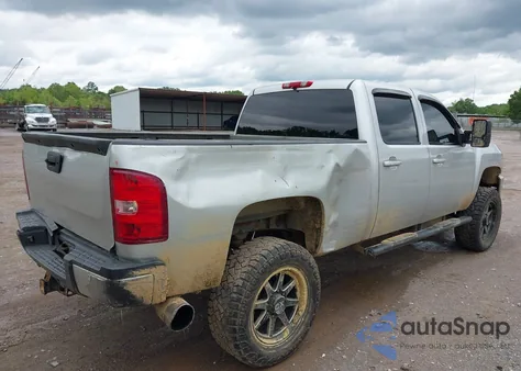 2011 Chevrolet Silverado 2500Hd Ltz z USA, uszkodzony, nr VIN 1GC1KYC84BF221843